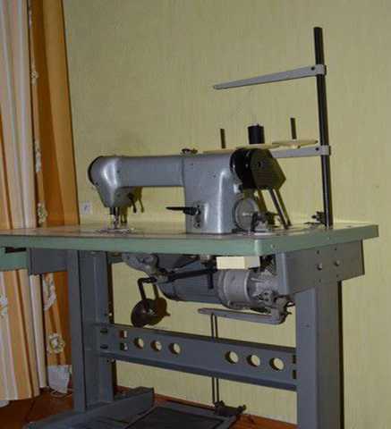 Продам: Швейная машина