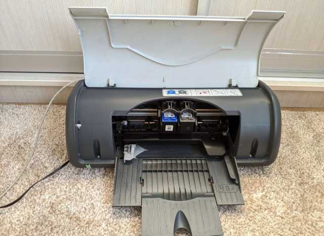 Продам: Принтер HP Deskjet D1460