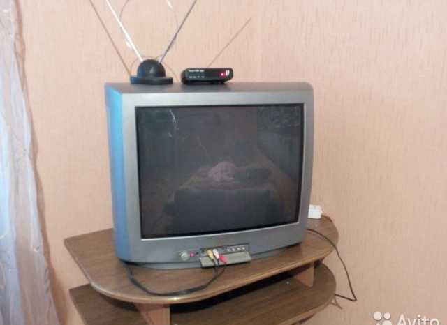 Продам: Телевизор Filips с приставкой T-2