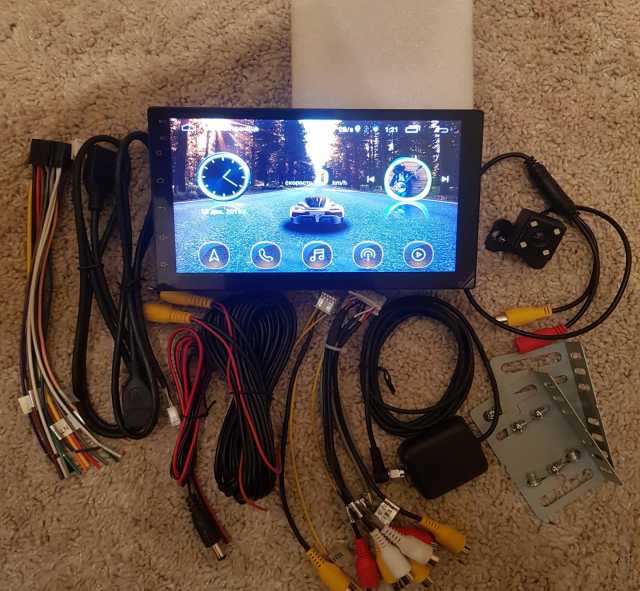Продам: Магнитола андроид 8.1 с камерой Bluetooth AUX/USB