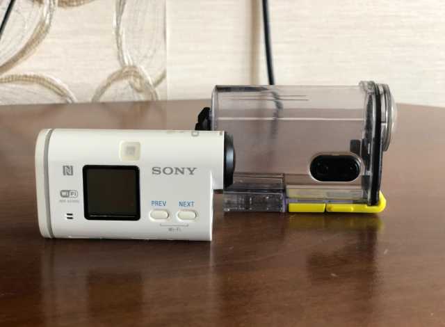 Продам: Экшн Видеокамера sony HDR-100v