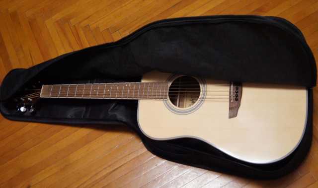 Продам: Новая гитара Flight D-200 NA с чехлом