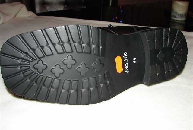 Отдам даром: Нов сапоги-ботинки густой мех