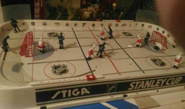 Продам: Игра настольная"хоккей"