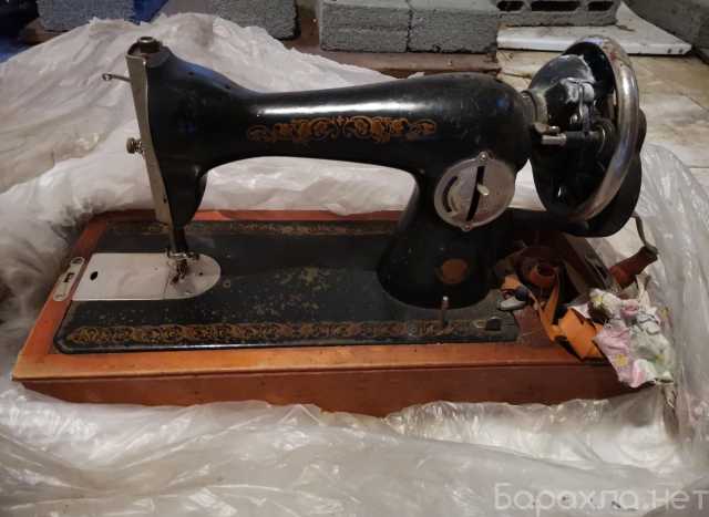 Продам: Швейная машинка 60-е годы